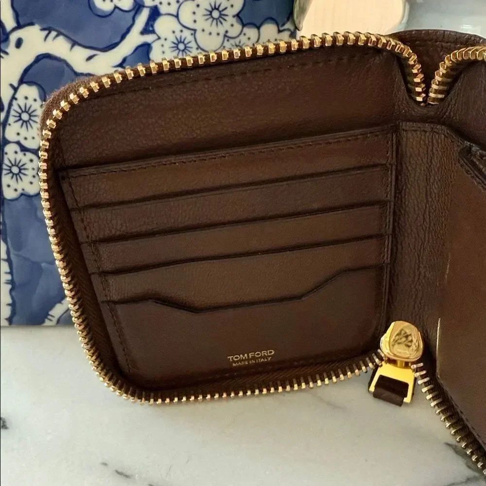 Tom Ford Wallet - Picture 6 of 9